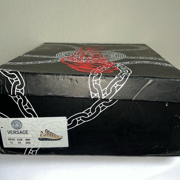 Preowned VERSACE "Trigreca" Logo Monogram Sneakers Gold/Brown. - Picture 17 of 17